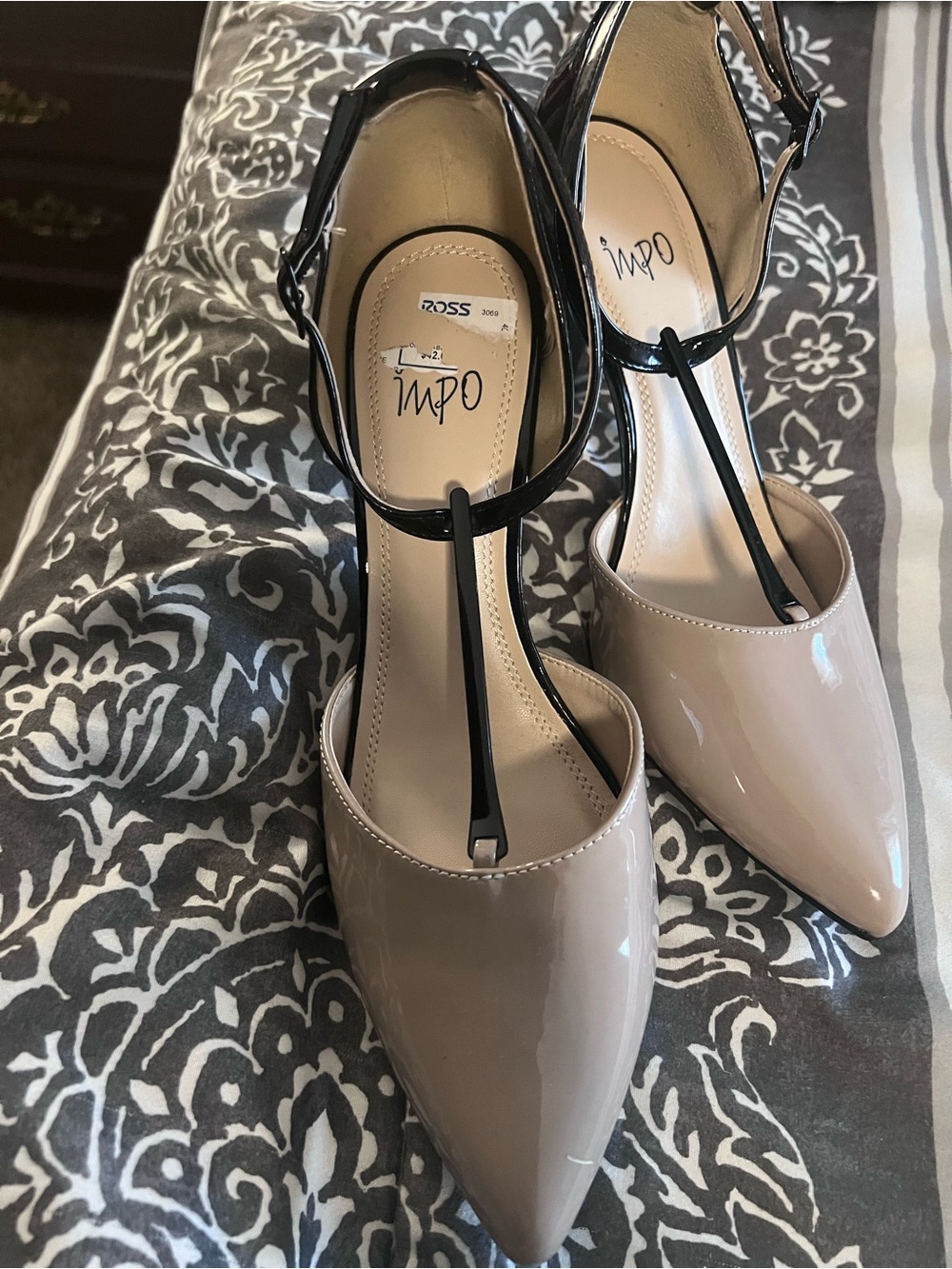 Women's Patent Pointed-Toe T-Strap Pumps in Nude/Black